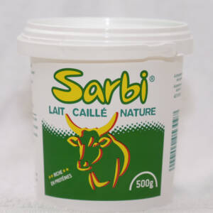 Pot 500g de lait caillé nature sans sucre Sarbi fabriqué par Milkoa produits laitiers au Sénégal